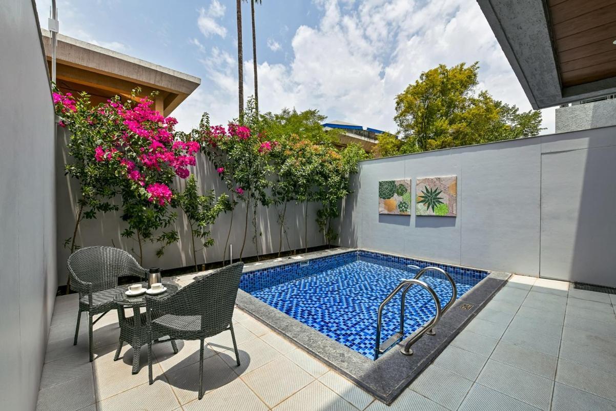Meritas Aura Resort لونافالا المظهر الخارجي الصورة