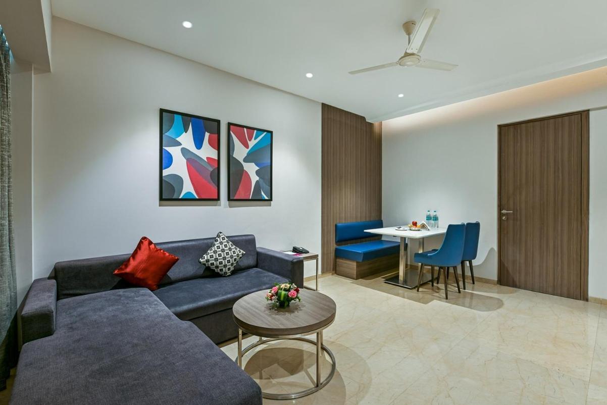 Meritas Aura Resort لونافالا المظهر الخارجي الصورة