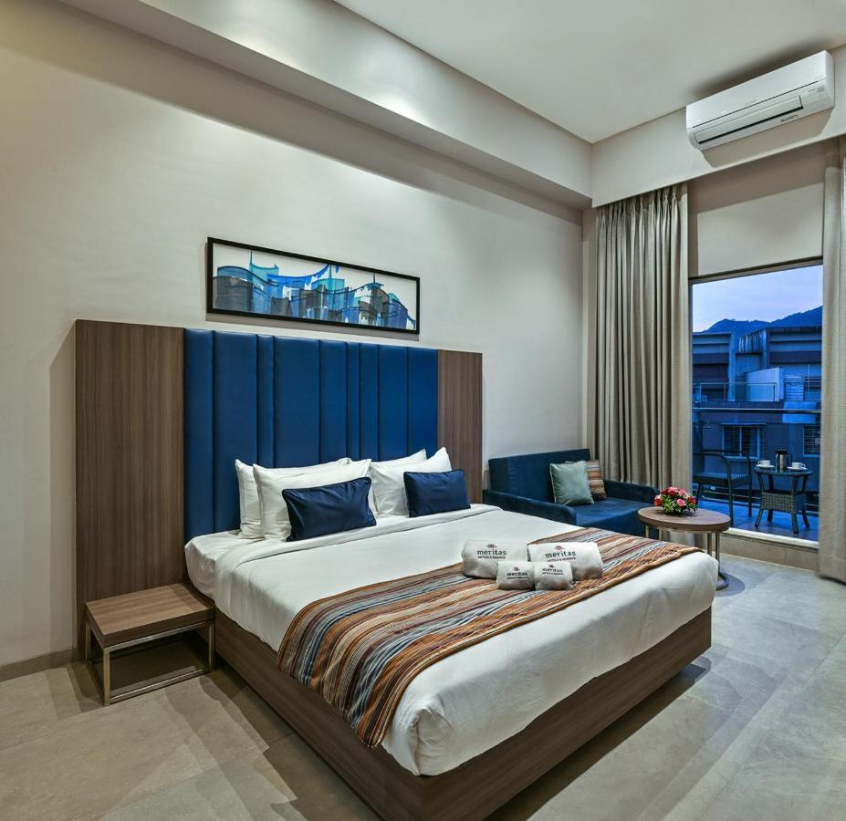 Meritas Aura Resort لونافالا المظهر الخارجي الصورة